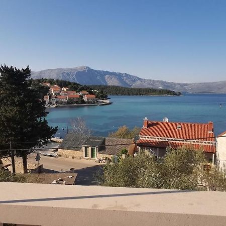 Big House For 14 People In Centre Of Lumbarda Apartment Exterior foto